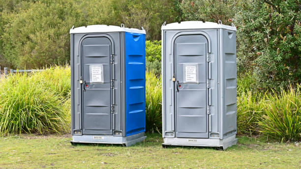 Best Portable Restroom Maintenance and Cleaning  in Dover, FL